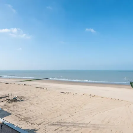 With Suberb Sea Views Apartment *