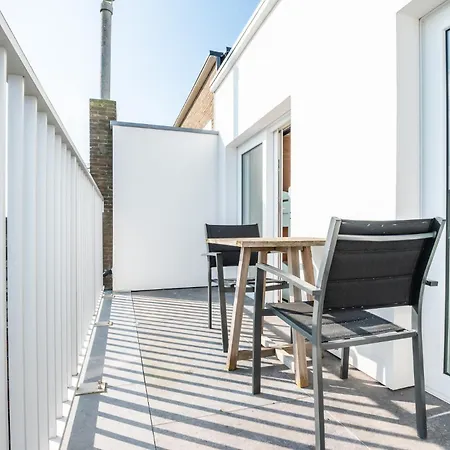 With Suberb Sea Views Διαμέρισμα *